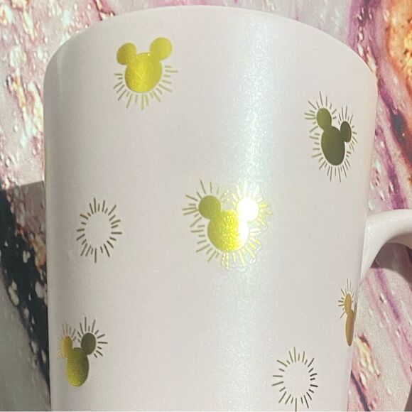 NWT Disney Mickey Mouse Gold Icon Light Pink 16 oz
Ceramic Travel Coffee… - Picture 3 of 7
